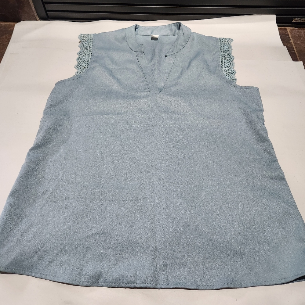 Business casual blue blouse size m